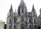 Katedra w Barcelonie bez świec.
