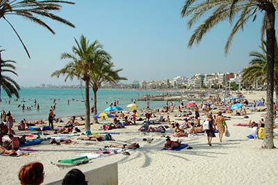 Plaża w Playa de Palma na Majorce, fot.wikimedia.org/Darkone. Plaża w Playa de Palma na Majorce, fot.wikimedia.org/Darkone.