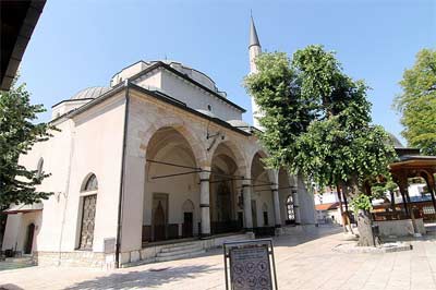 Meczet Gazi Husev Begova Dżamija w Sarajewie Meczet Gazi Husev Begova Dżamija w Sarajewie