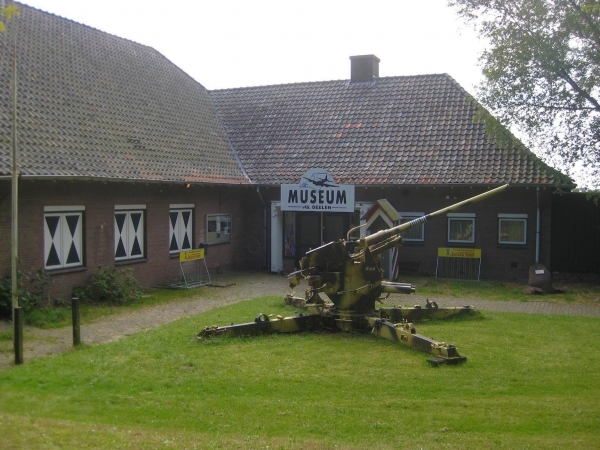 Zdjęcie z Holandii - Muzeum Wojenne-Arnhem
