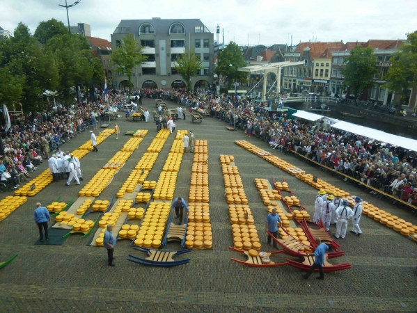 Zdjęcie z Holandii - Targi serowe w Alkmaar