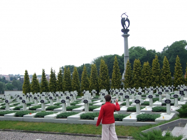 Zdjęcie z Ukrainy - cmentarz Orląt