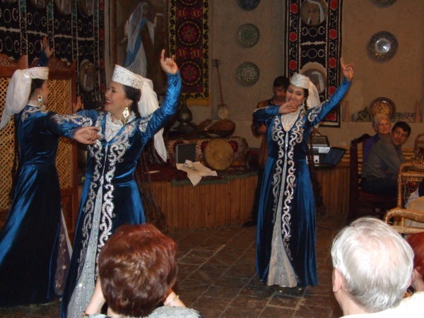 Zdjęcie z Uzbekistanu - występy przy kolacji