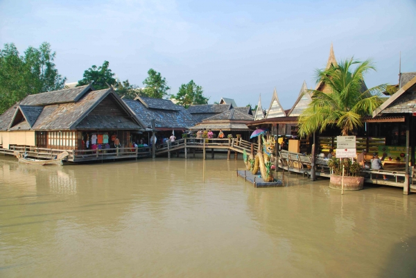 Zdjęcie z Tajlandii - Plywajacy Targ w Pattaya