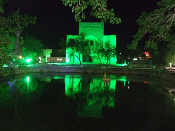 Zdjęcie z Uzbekistanu - wieczorna Buchara