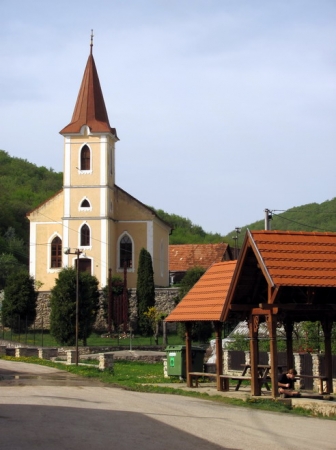 Zdjęcie ze Słowacji - Kecovo - kościół.