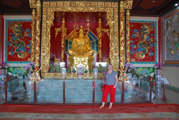 Zdjęcie z Tajlandii - Jeden z oltarzy swiatyni