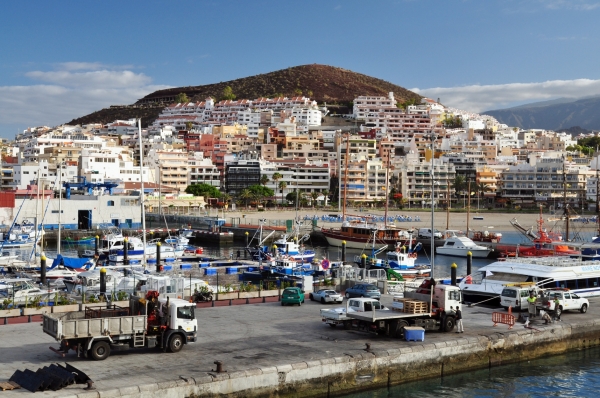 Zdjęcie z Hiszpanii - port w Los Christianos