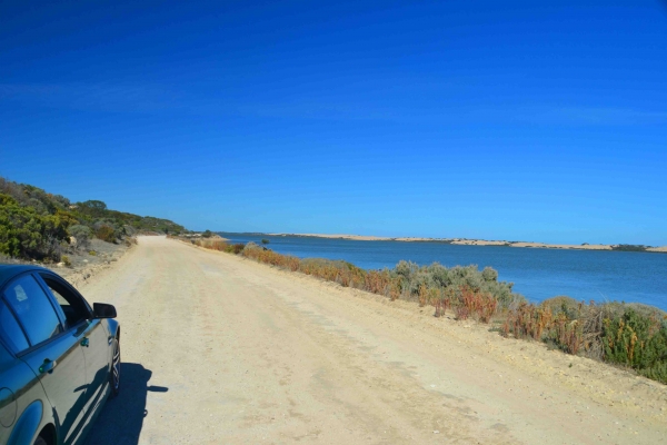 Zdjęcie z Australii - Droga wzloz laguny