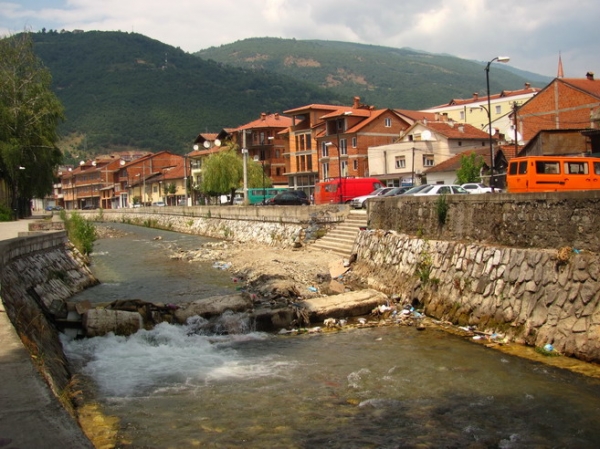Zdjęcie z Macedonii - Tetowo - nad rzeką.