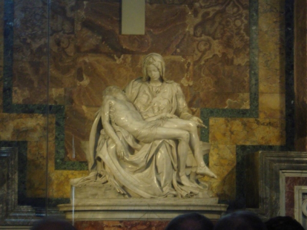 Zdjęcie z Watykanu - Pieta Michała Anioła