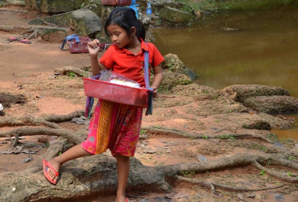 Zdjęcie z Kambodży - Mala handlareczka