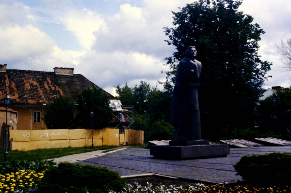 Zdjęcie z Rosji - pomnik Mickiewicza