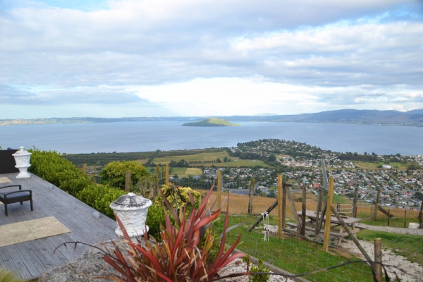 Zdjęcie z Nowej Zelandii - Taras restauracji Aorangi Peak