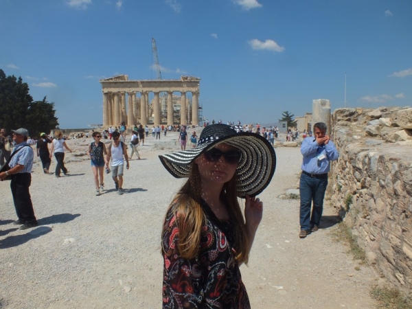Zdjęcie z Grecji - Na tle Partenonu :)