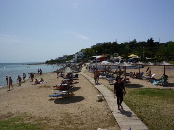 Zdjęcie z Grecji - Hotel Caravel - plaża przy hotelu