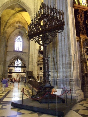 Zdjęcie z Hiszpanii - średniowieczny świecznik