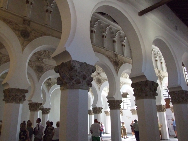 Zdjęcie z Hiszpanii - w synagodze S. Maria la Blanca