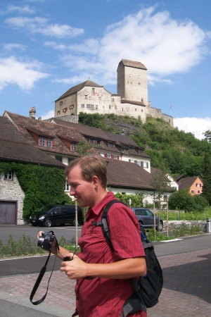Zdjęcie z Lichtensteinu - zamek w Sargans i nasz znajomy