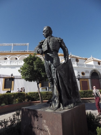 Zdjęcie z Hiszpanii - Pomnik Curro Romero- jednego z najdłużej walczących torreadorów.