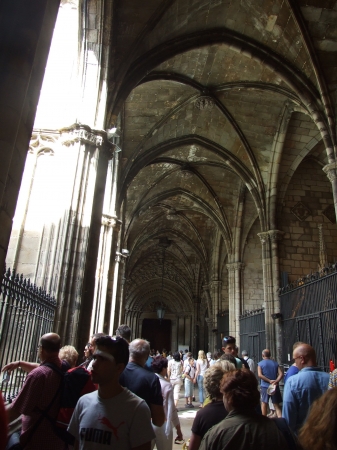 Zdjęcie z Hiszpanii - krużganek katedry