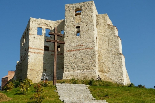 Zdjęcie z Polski - zamek z dolnej perspektywy