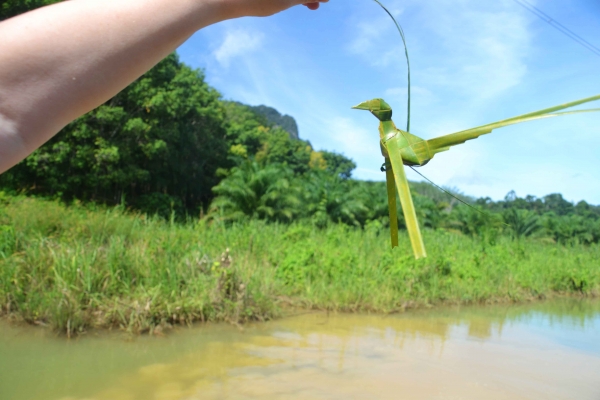 Zdjęcie z Tajlandii - Ptaszek zrobiony z liscia palmy