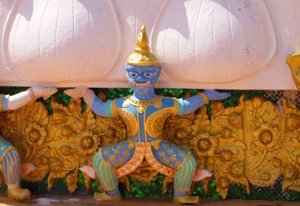 Zdjęcie z Tajlandii - Jeden z groznych straznikow statuly Wielkiego Buddy