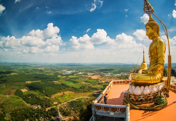 Zdjęcie z Tajlandii - I sam Wielki Budda spogladajacy na Prowincje Krabi