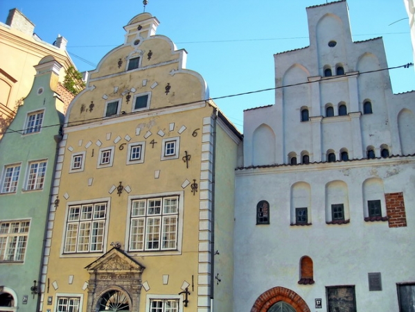 Zdjęcie z Łotwy - Ryga - gotyckie kamieniczki "Trzej Bracia".