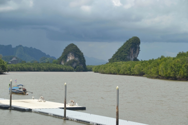 Zdjęcie z Tajlandii - Rzeka Pak Nam i skaly Khao Kanab Nam