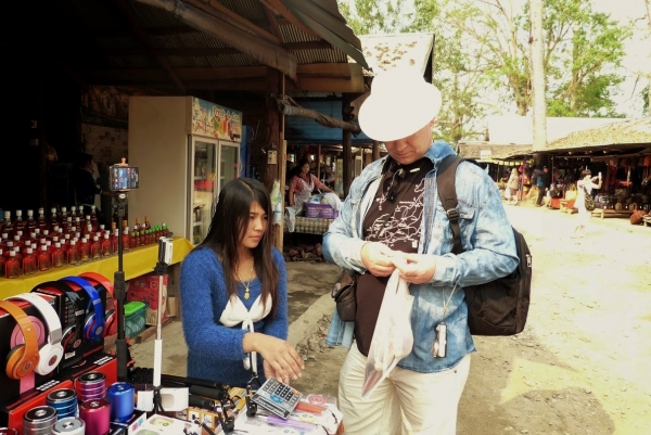 Zdjęcie z Tajlandii - na laotańskim bazarku; 