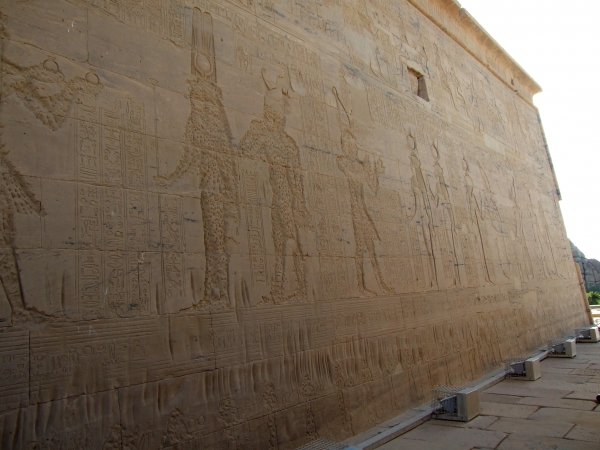 Zdjęcie z Egiptu - podziobani bogowie