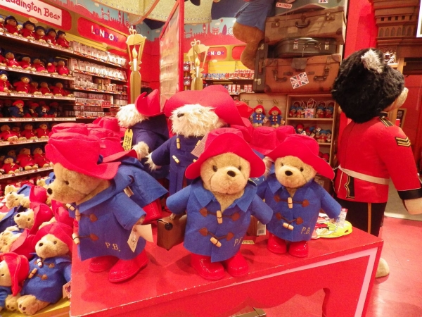 Zdjęcie z Wielkiej Brytanii - W największym podobno sklepie z zabawkami- Hamley