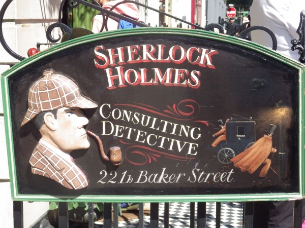 Zdjęcie z Wielkiej Brytanii - Szyld przed wejściem do Muzeum Sherlocka Holmesa