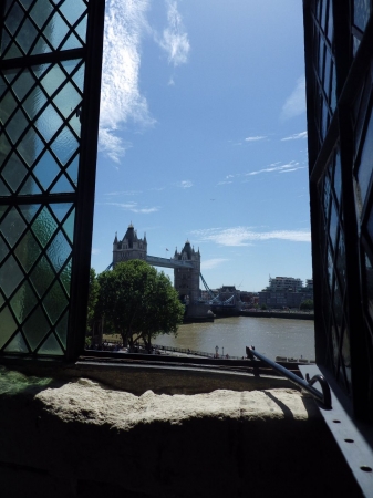 Zdjęcie z Wielkiej Brytanii - Tower Bridge- z trochę innej perspektywy.