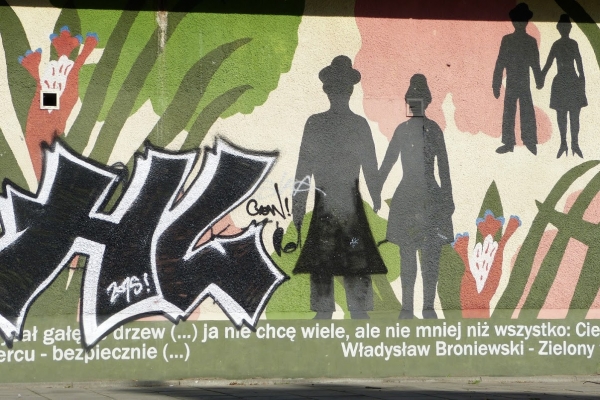 Zdjęcie z Polski - murale z zielonym Wierszem Broniewskiego