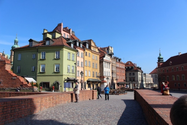 Zdjęcie z Polski - Plac Zamkowy i mury