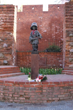 Zdjęcie z Polski - Pomnik Małego Powstańca