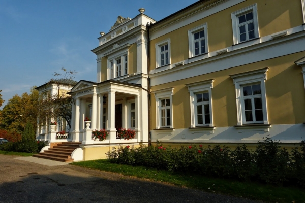 Zdjęcie z Polski - dawny Pałac hrabiów Starzeńskich