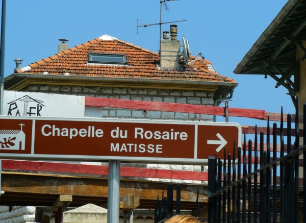 Zdjęcie z Francji - idziemy do Kaplicy Różańcowej