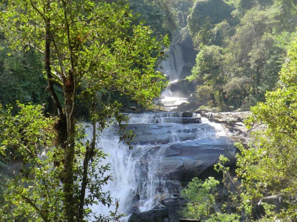 Zdjęcie z Tajlandii - Monthathan Waterfall