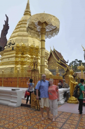 Zdjęcie z Tajlandii - Pozdrowienia ze swiatyni Wat Phra That Doi Suthep