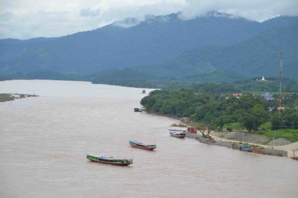 Zdjęcie z Tajlandii - Rzeka Mekong i laotanski brzeg