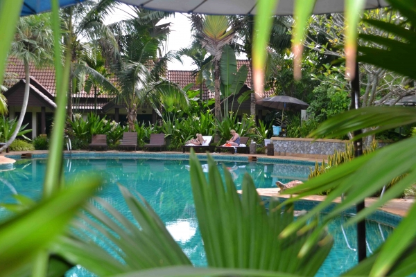 Zdjęcie z Tajlandii - Hotel Laluna, dwa domki z lewej to nasze :)