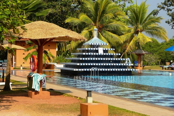 Zdjęcie ze Sri Lanki - basenowe chwile...