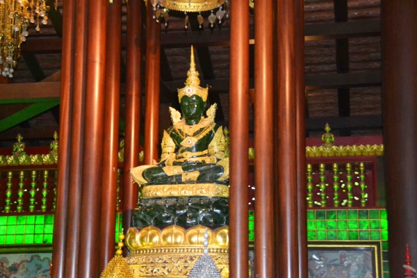 Zdjęcie z Tajlandii - Szmaragdowy Budda w swiatyni Wat Phra Kaeo