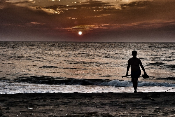 Zdjęcie ze Sri Lanki - ostatnie zdjęcie plażowe "Mąż w opcji - Dramatic":) - (opcja aparatu oczywiście:)