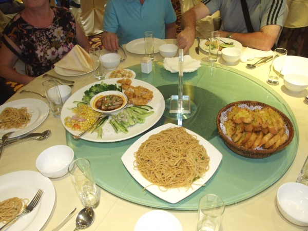 Zdjęcie z Chińskiej Republiki Ludowej - kolacja serwowana