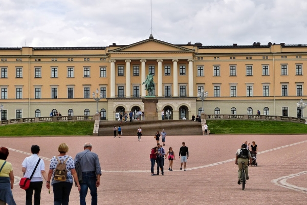 Zdjęcie z Norwegii - Pałac Królewski (mało królewski:)